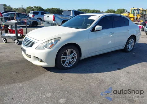 2013 Infiniti G37X z USA, uszkodzony, nr VIN JN1CV6AR0DM770439